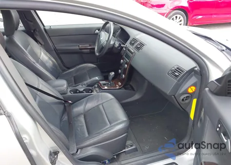 2005 Volvo S40 2.4I из США, поврежденный, VIN YV1MS382052096611